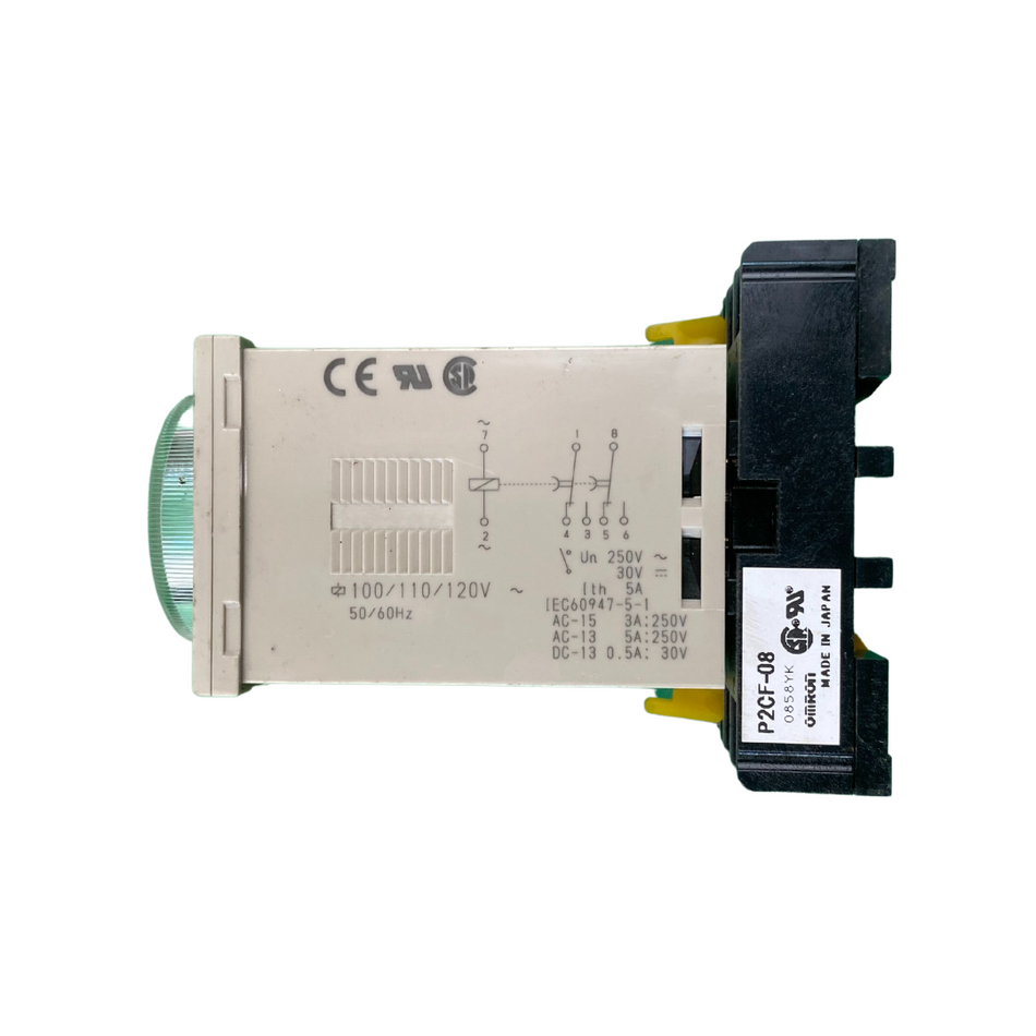 Omron H3CR + P2CF-08 Timer Relais