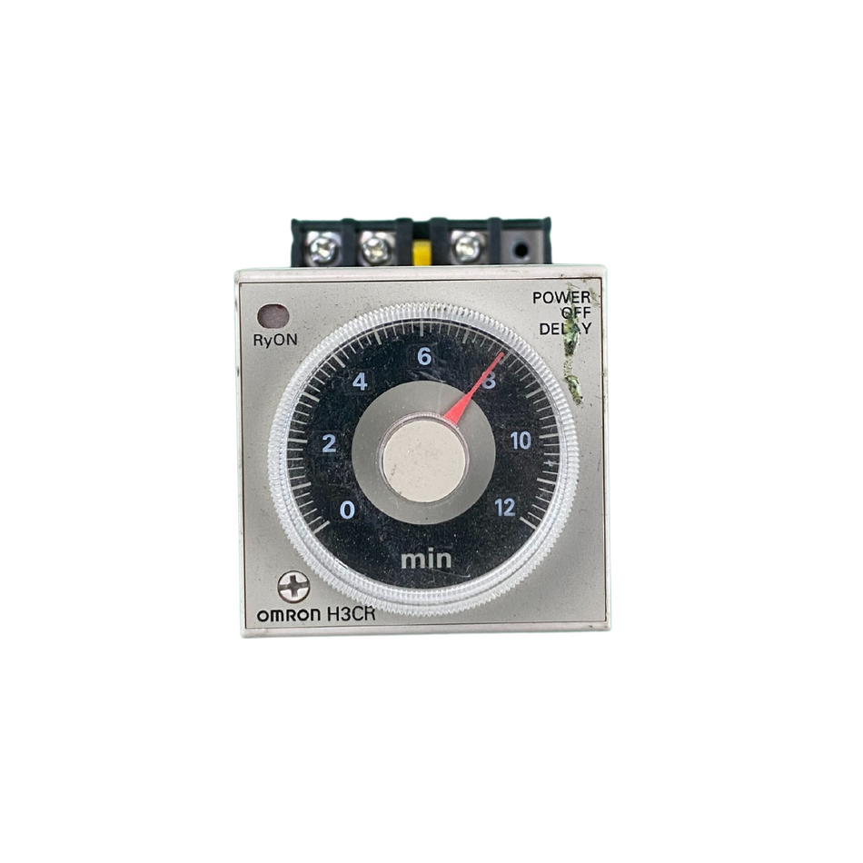 Omron H3CR + P2CF-08 Timer Relais